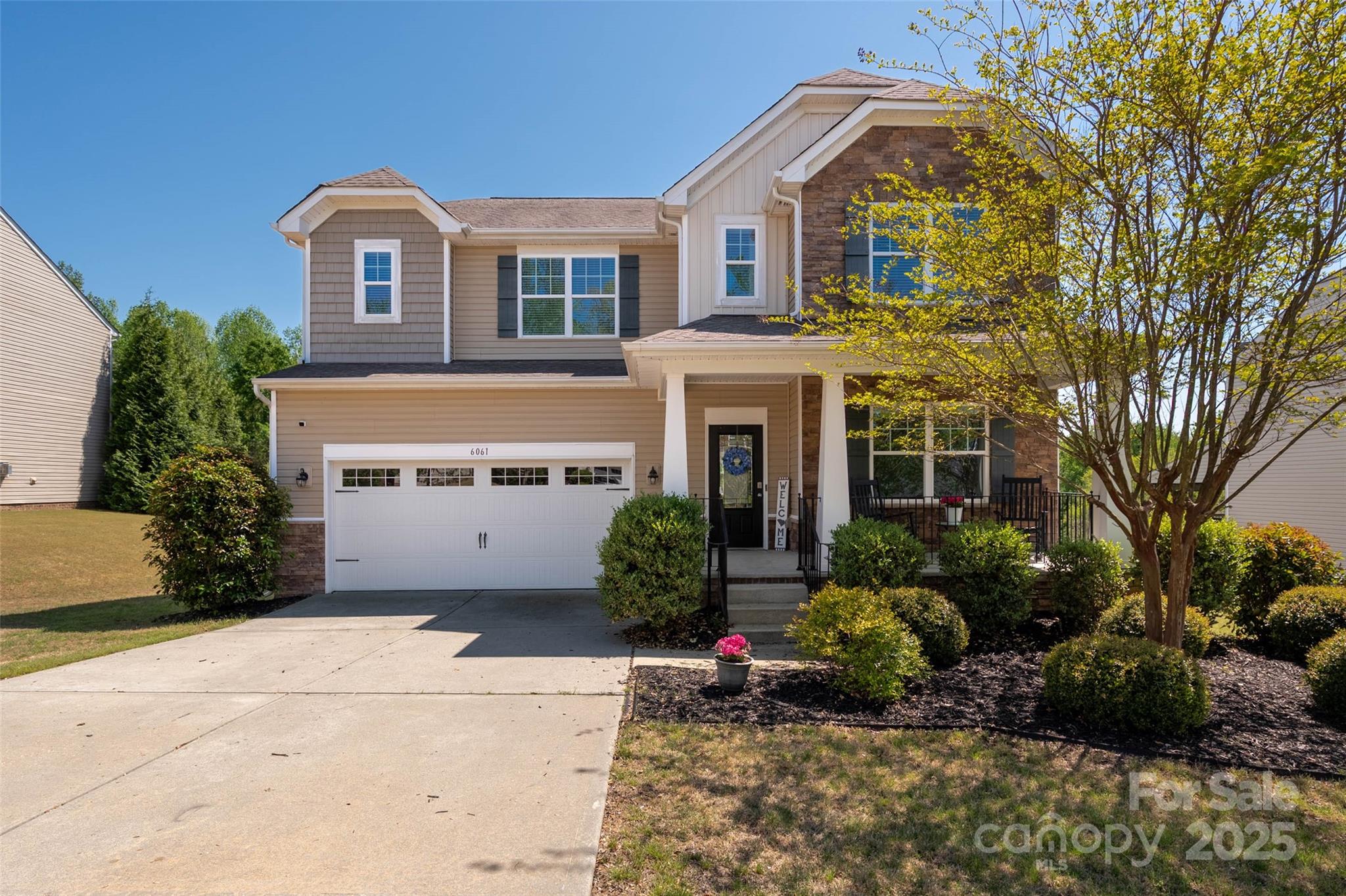 Schedule a tour of this lovely 4 bedroom & 2 & 1/2 bath home located in the highly sought after The Woodlands.  Home is  located within walking distance of community Cabana & inground pool & to India Hook Elementary School that is conveniently located within the community. You also benefit from low York County taxes and is minutes away from Ebenezer Park and  Lake Wylie and Rock Hill. This home is located in the rear of the community with a premium lot equipped with a fenced rear yard backing up to a green space for privacy.  There are hardwoods throughout the main with a flex room/den. Spacious home includes a home office/study, a formal dining room adorned with wainscotting, & the kitchen has extra cabinetry, granite counters & tile backsplash, SS appliances & breakfast area with a sliding door entering onto a large wooden deck. Large loft and Primary Bedroom and remaining 3 bedrooms  on the upper level are equipped with spacious walk-in closets and ceiling fans.