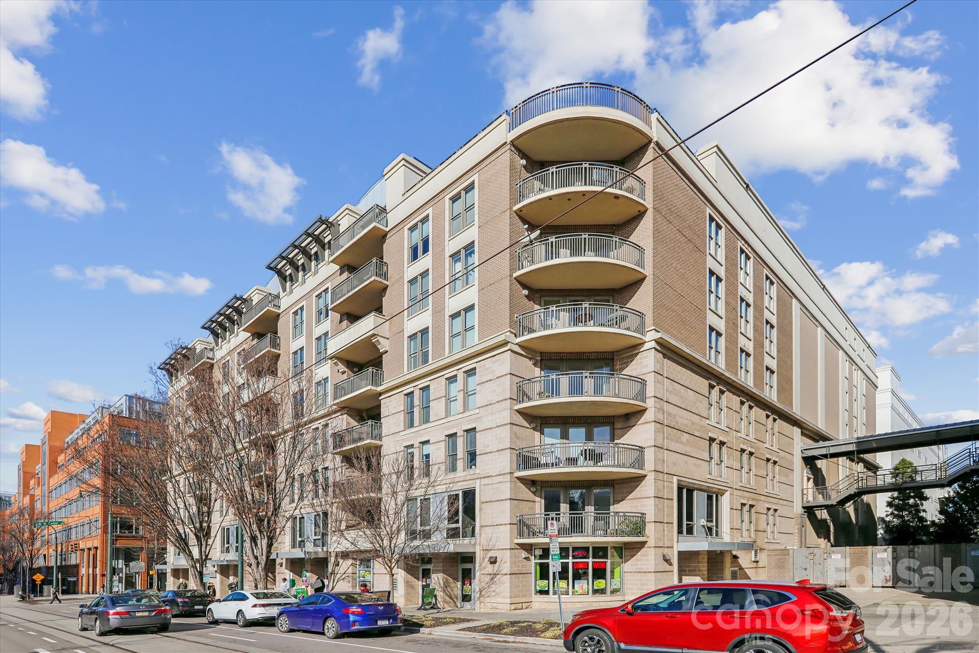 Gateway Plaza - Residential