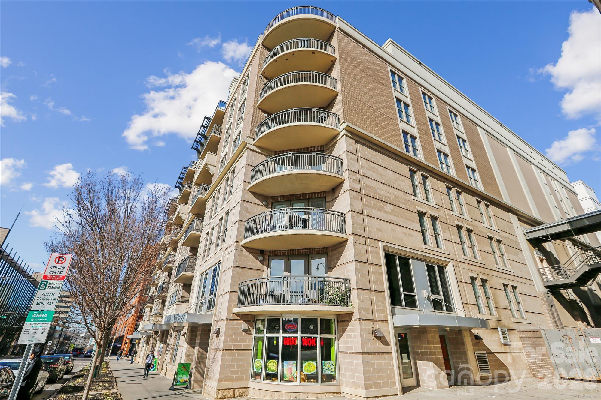 Gateway Plaza - Residential