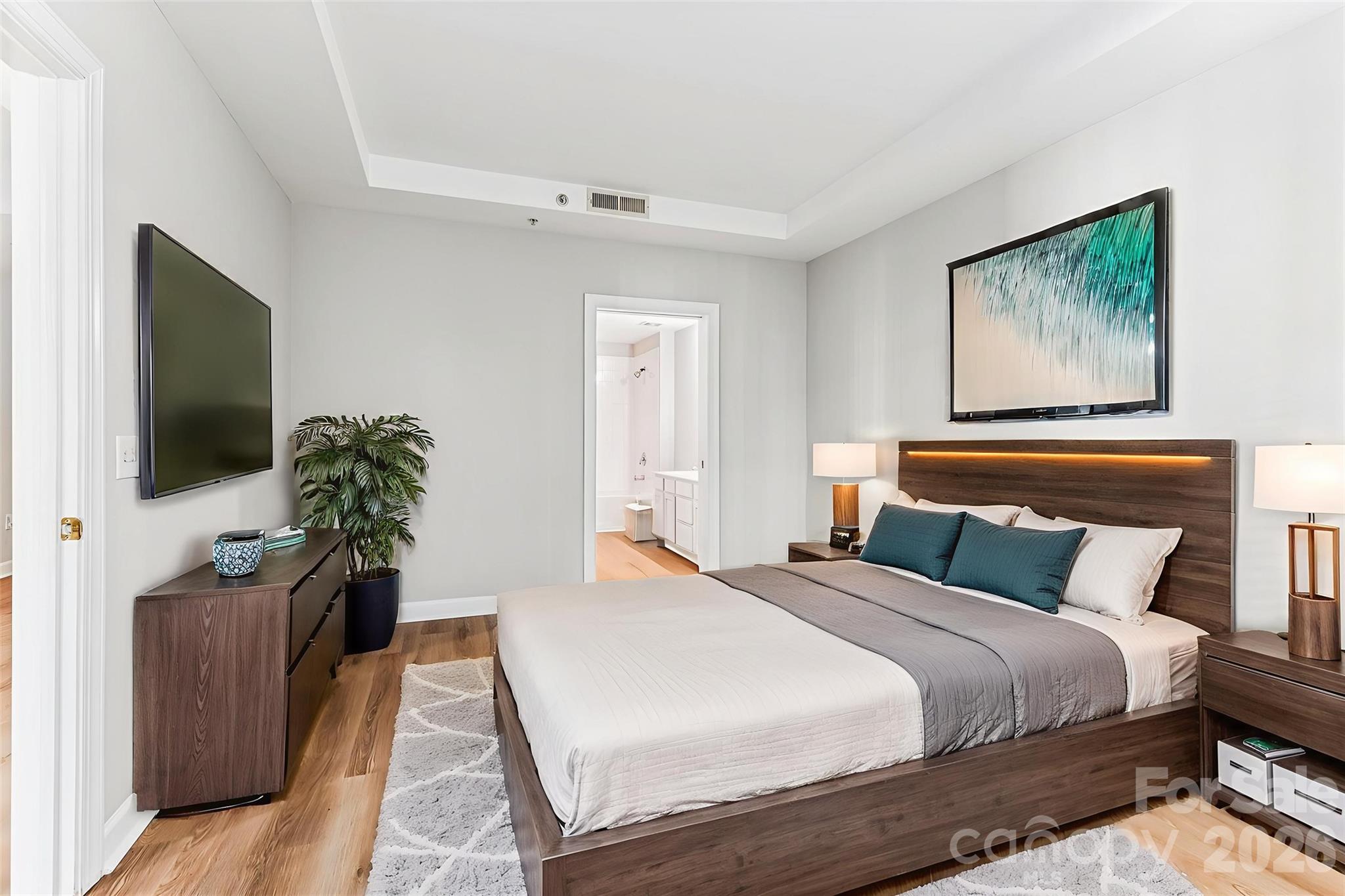 Gateway Plaza - Residential