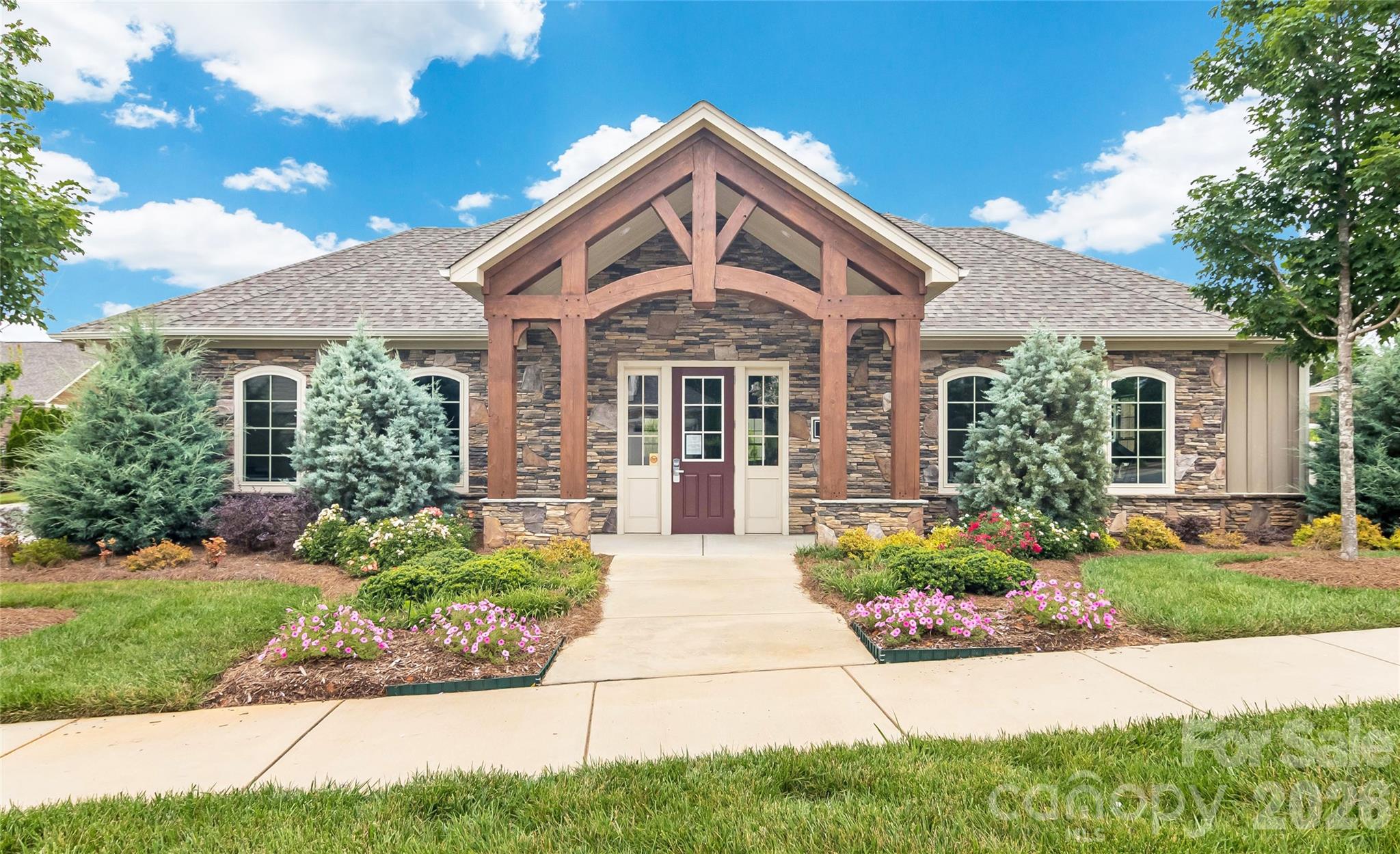 The Courtyards of Marvin - Residential