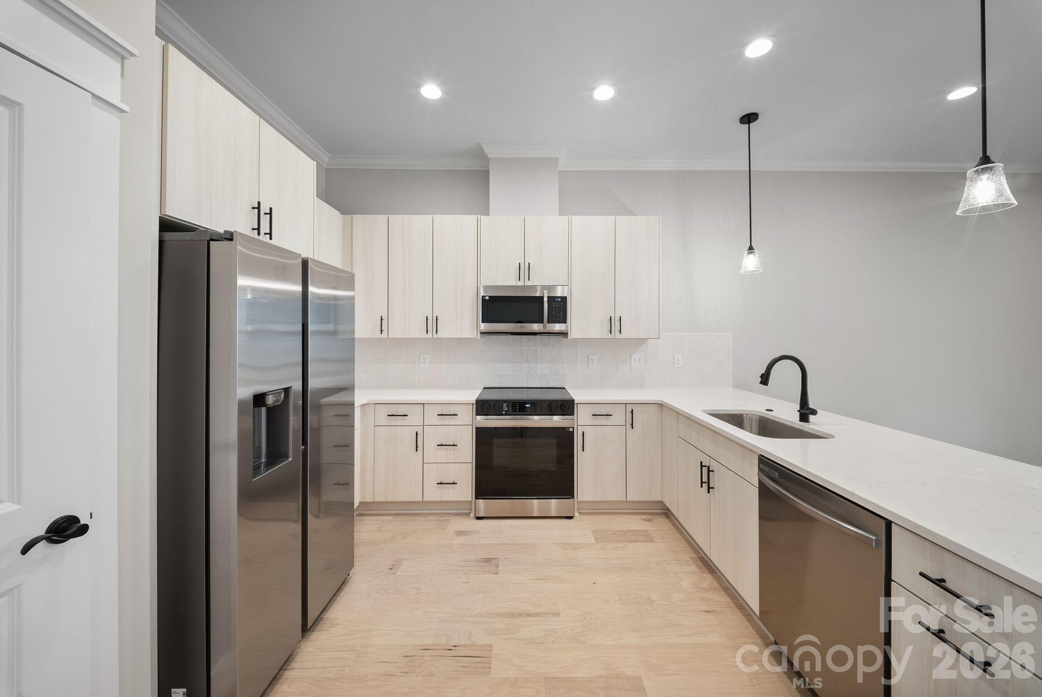 Villas at Pinecroft - Residential