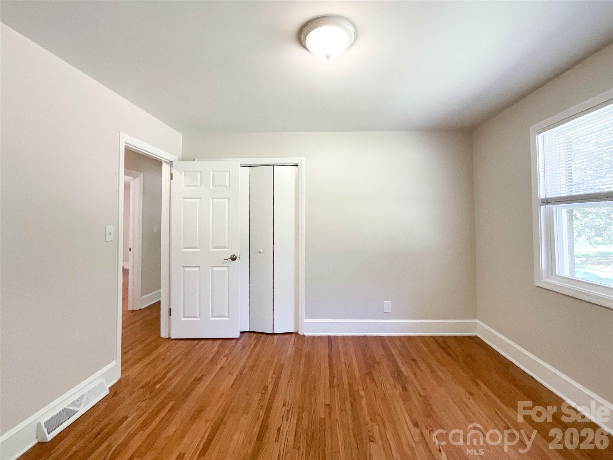 hickory grove - Residential