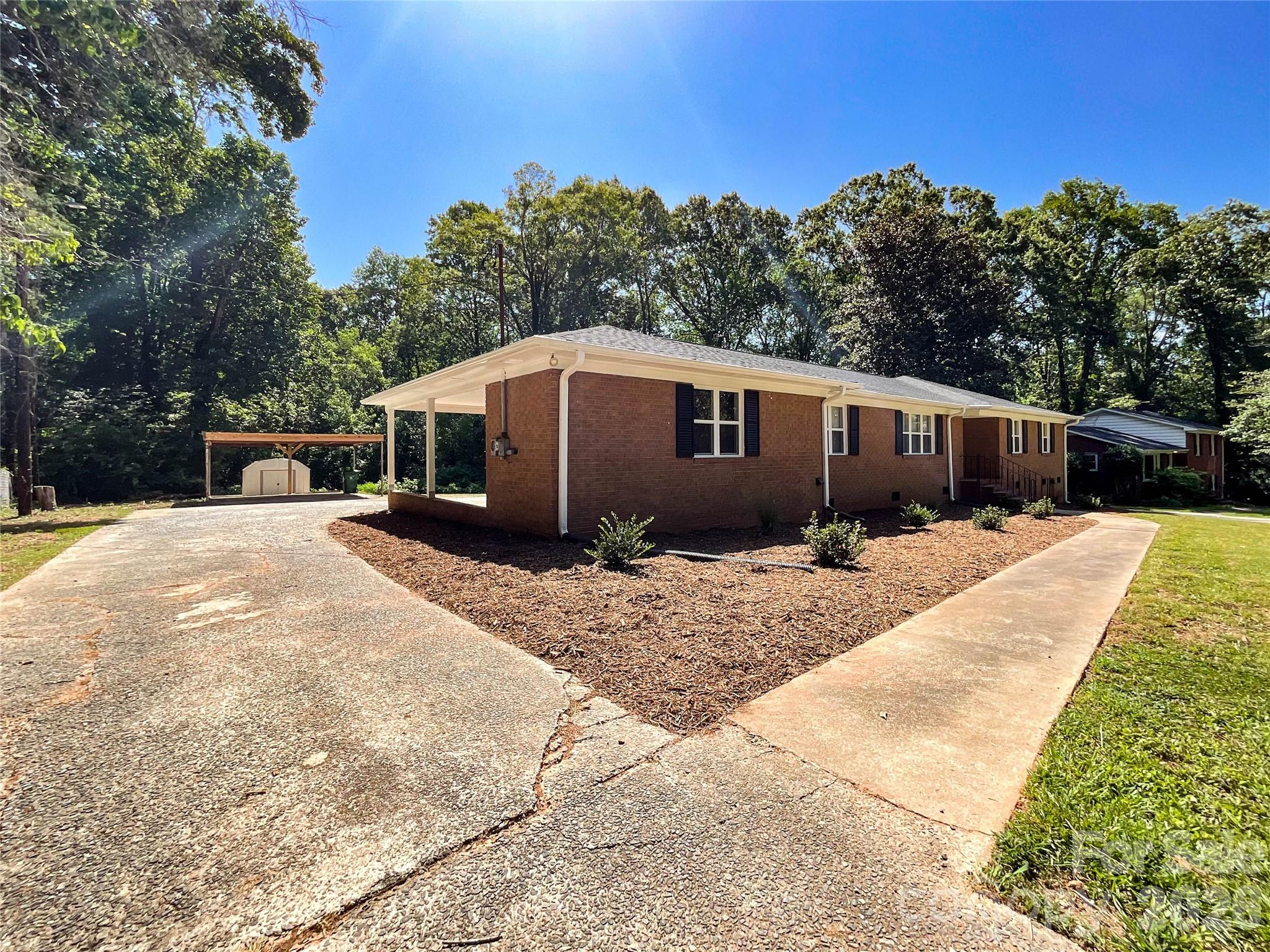 hickory grove - Residential