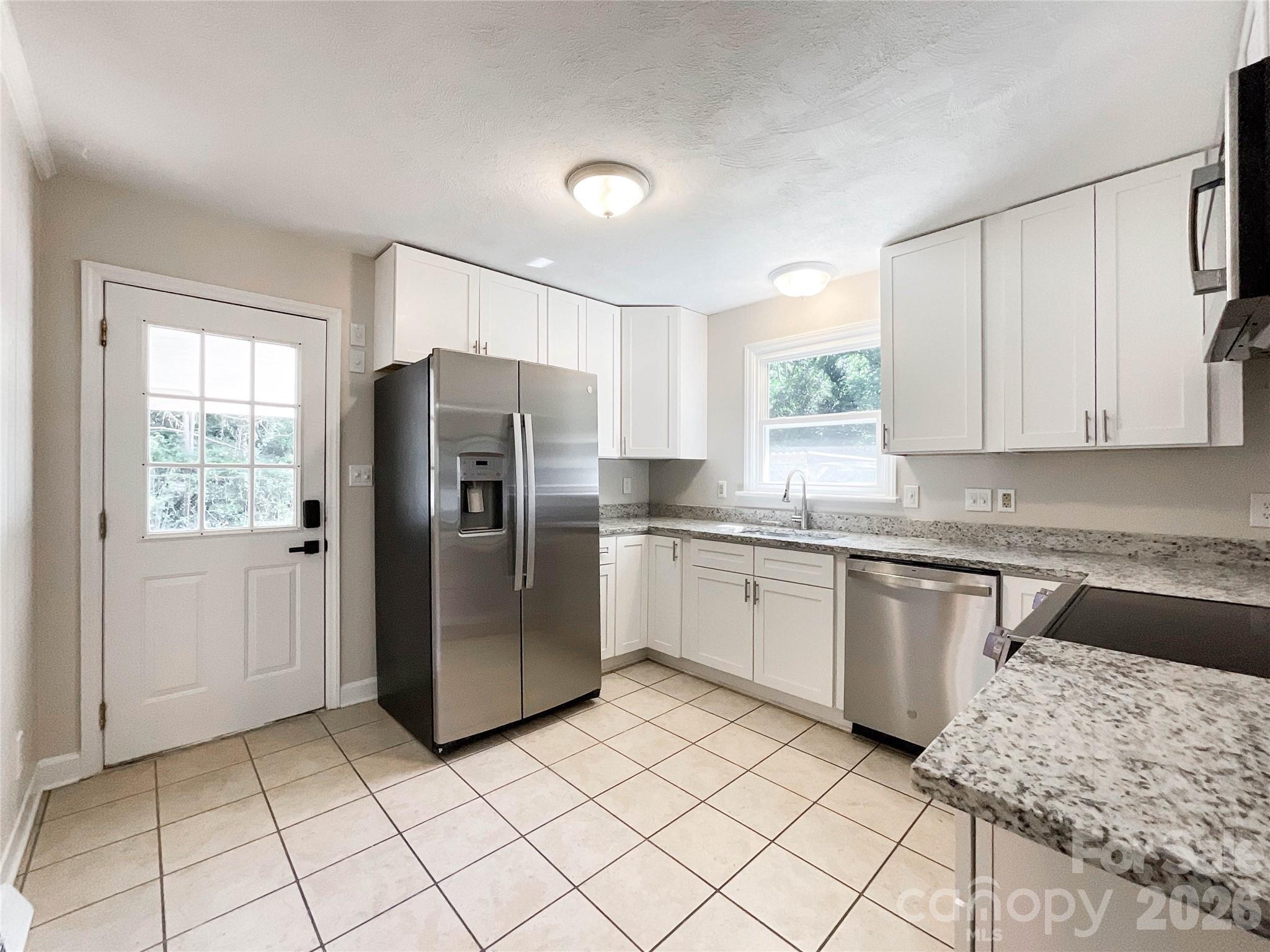hickory grove - Residential