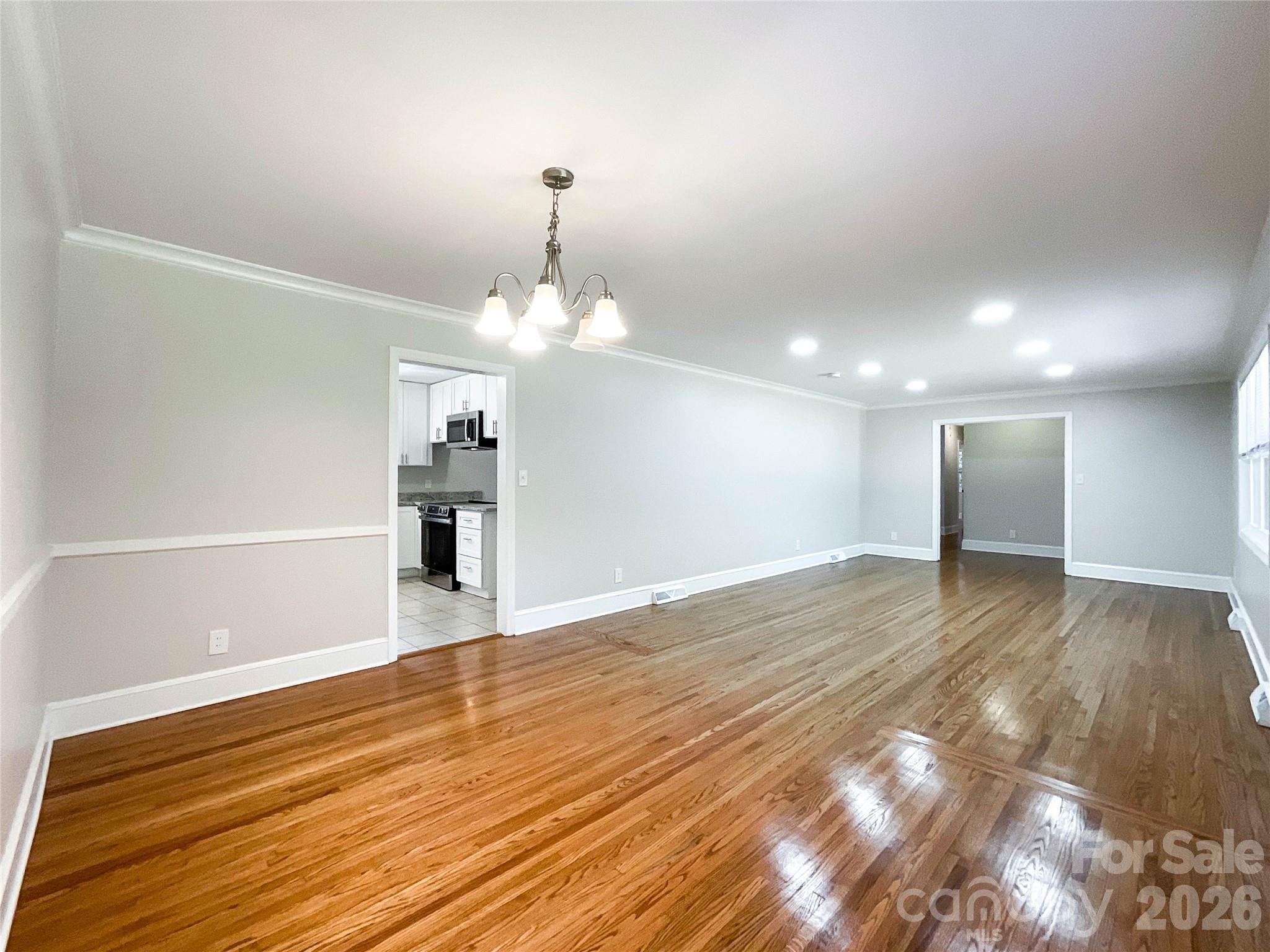 hickory grove - Residential