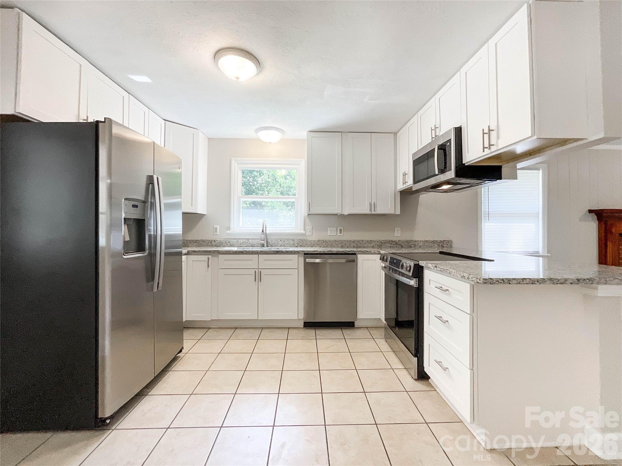 hickory grove - Residential