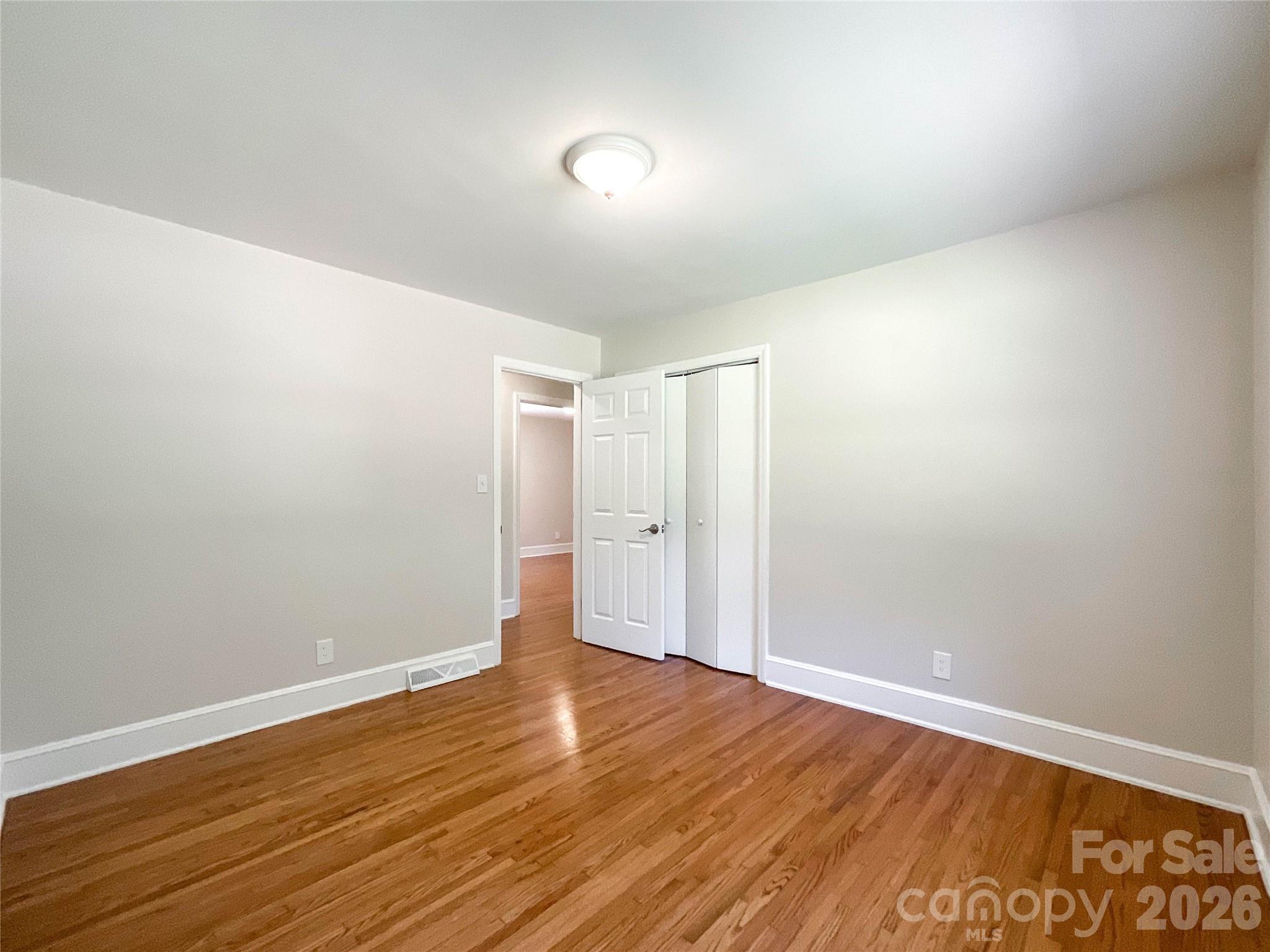 hickory grove - Residential