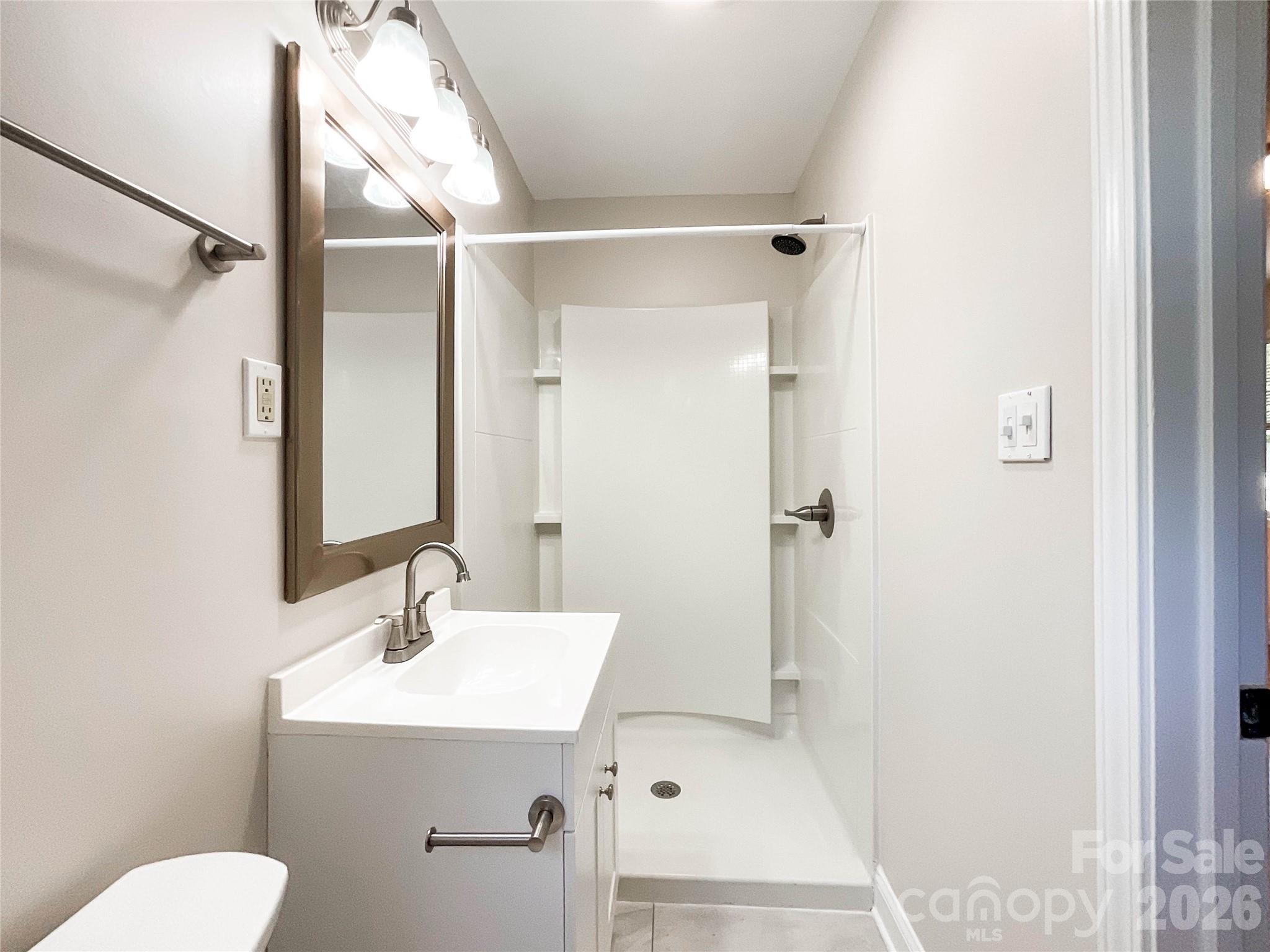 hickory grove - Residential