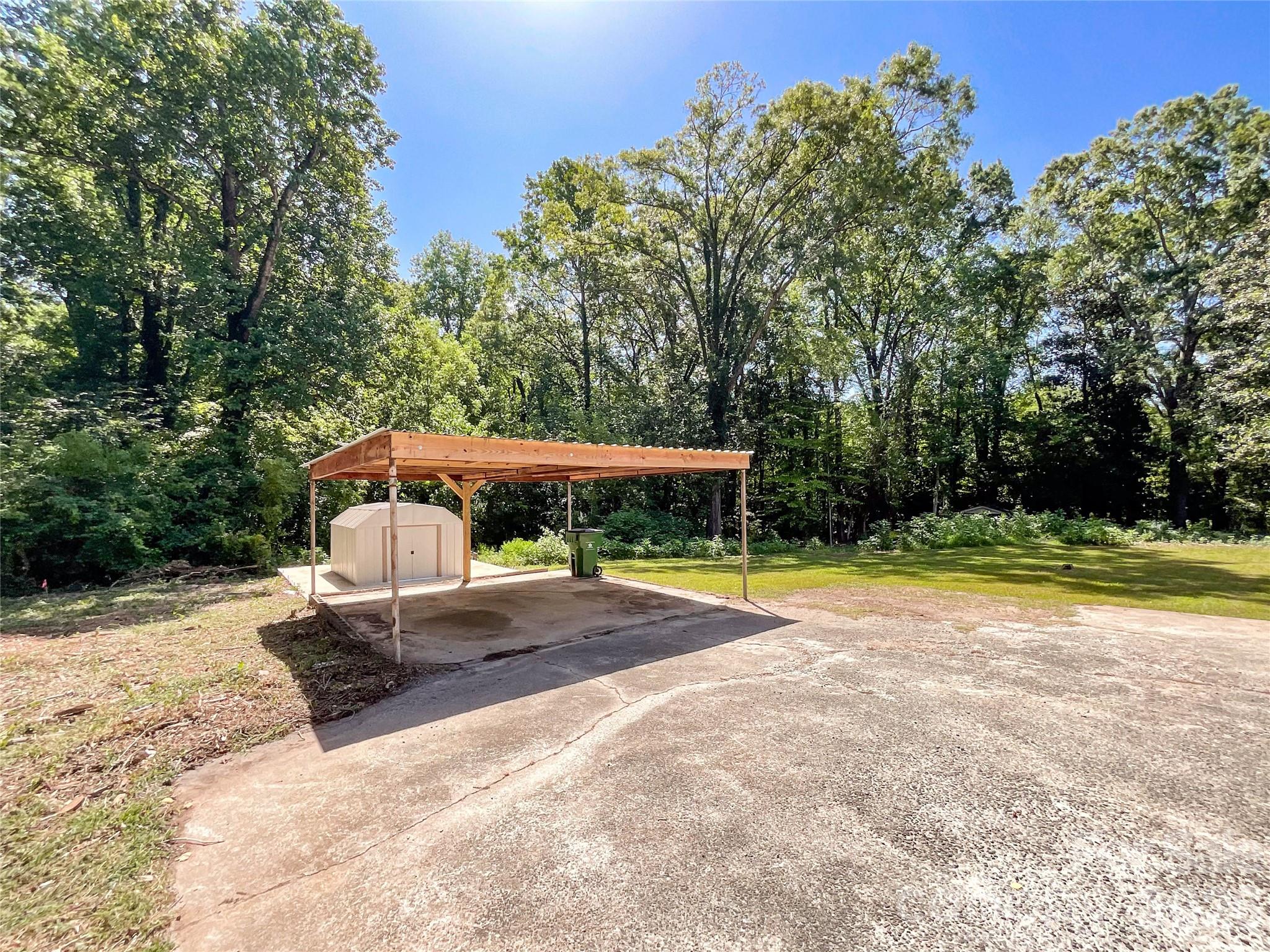 hickory grove - Residential