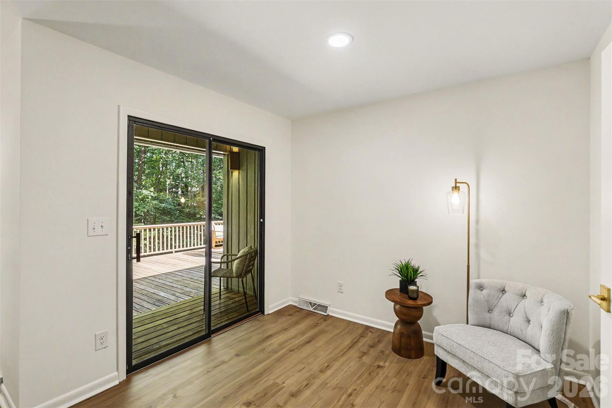 Alexander Woods - Residential