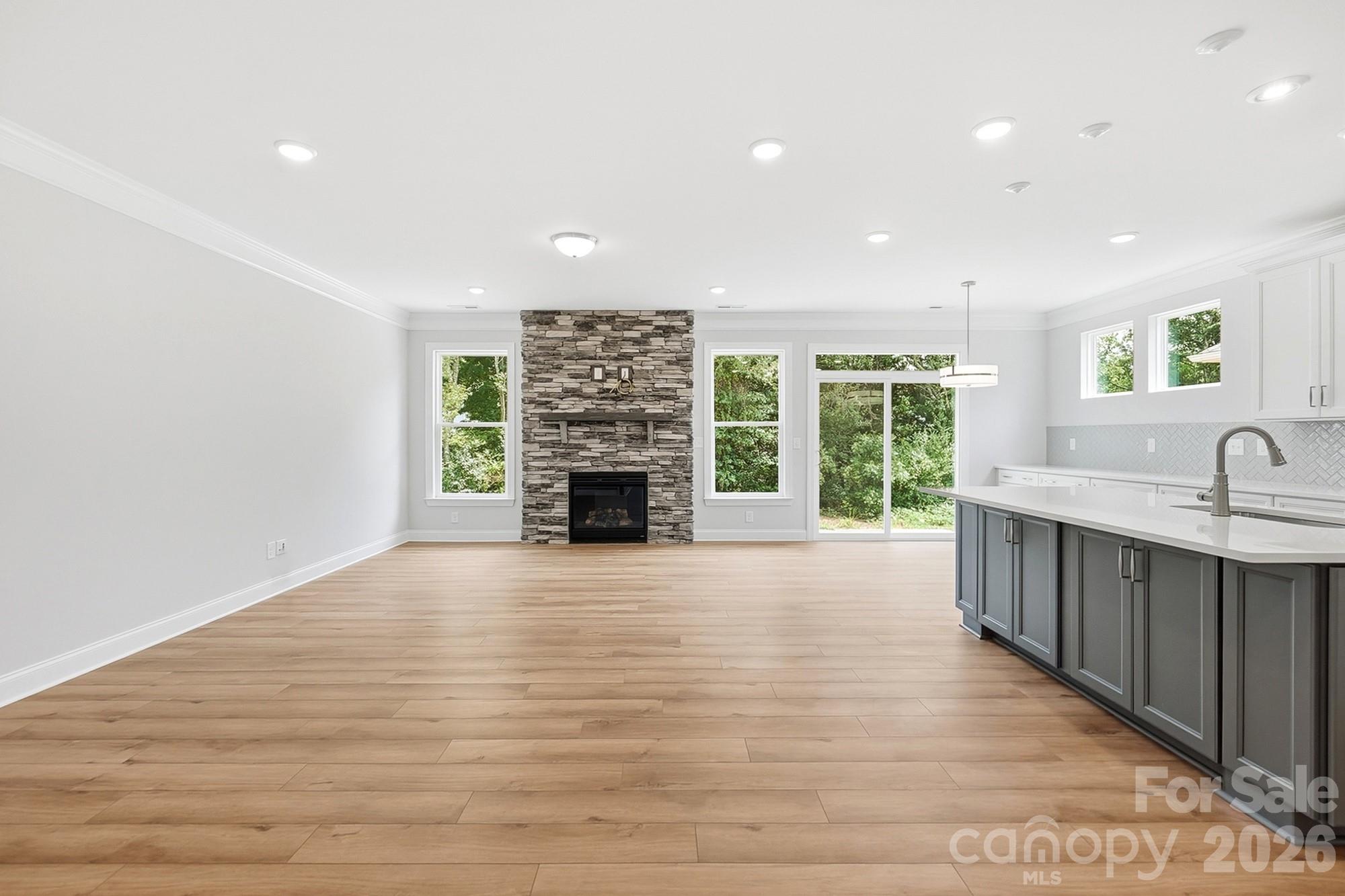 Founders Landing - Residential