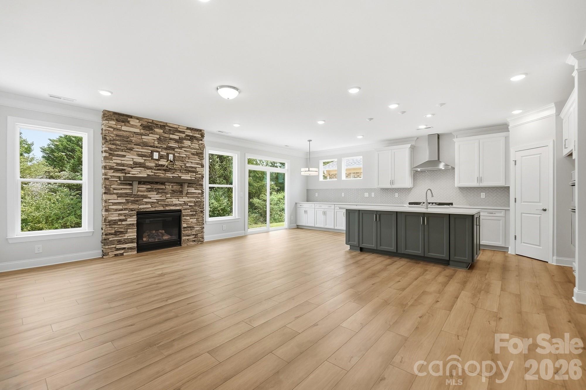 Founders Landing - Residential