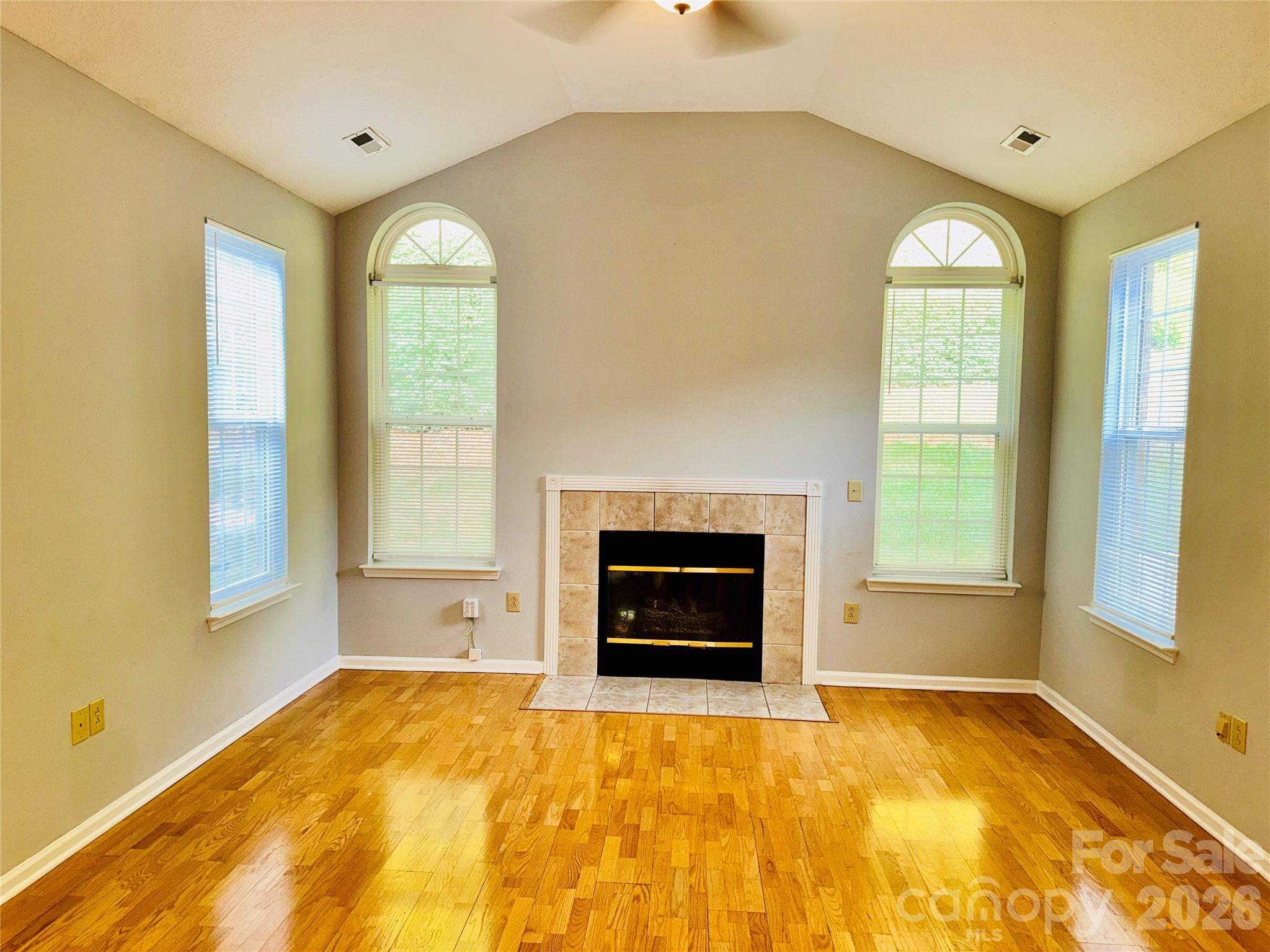 Trellis Pointe - Residential