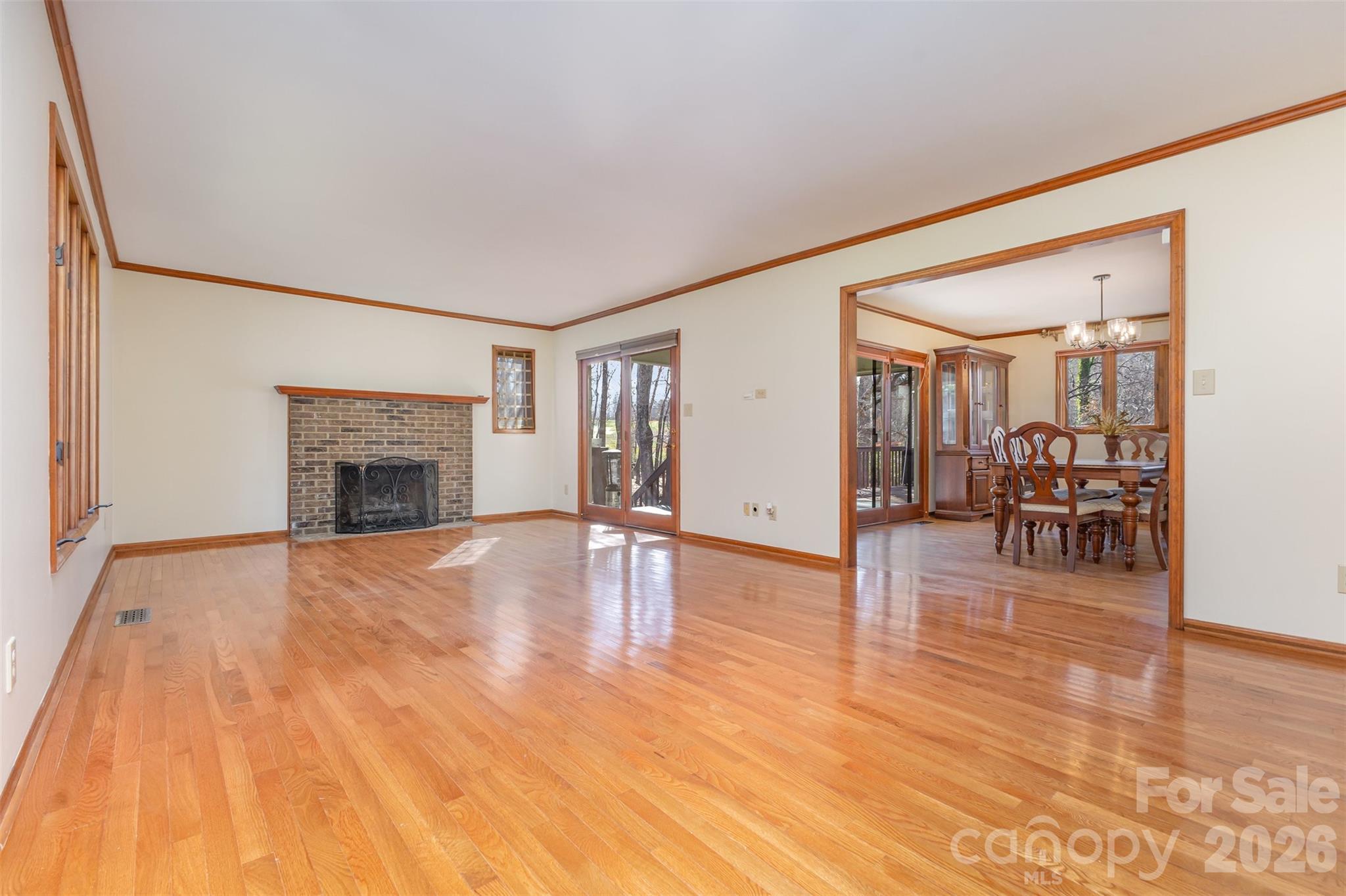 Country Club Gardens - Residential