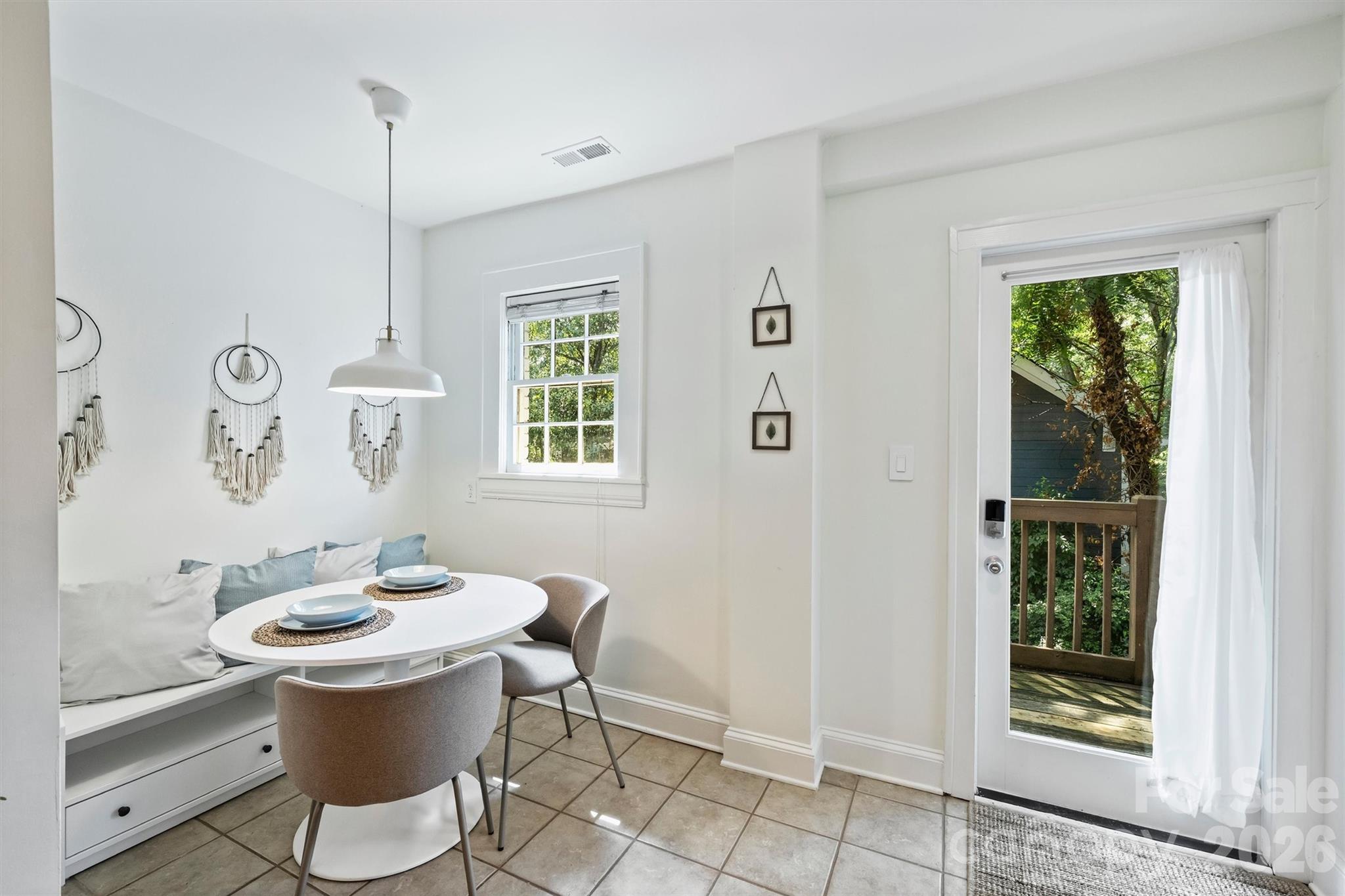 Elizabeth - Residential