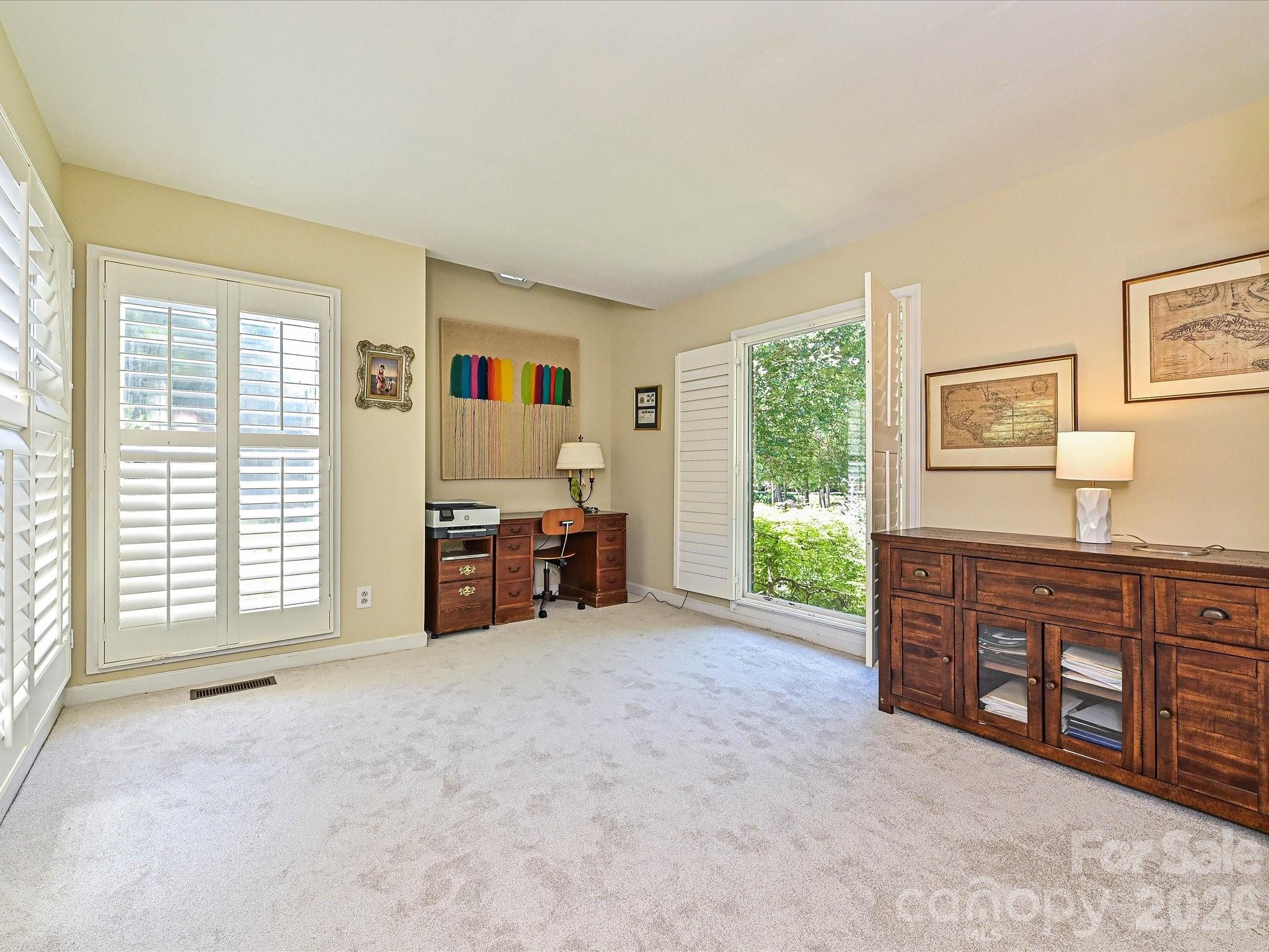 carsons pond - Residential