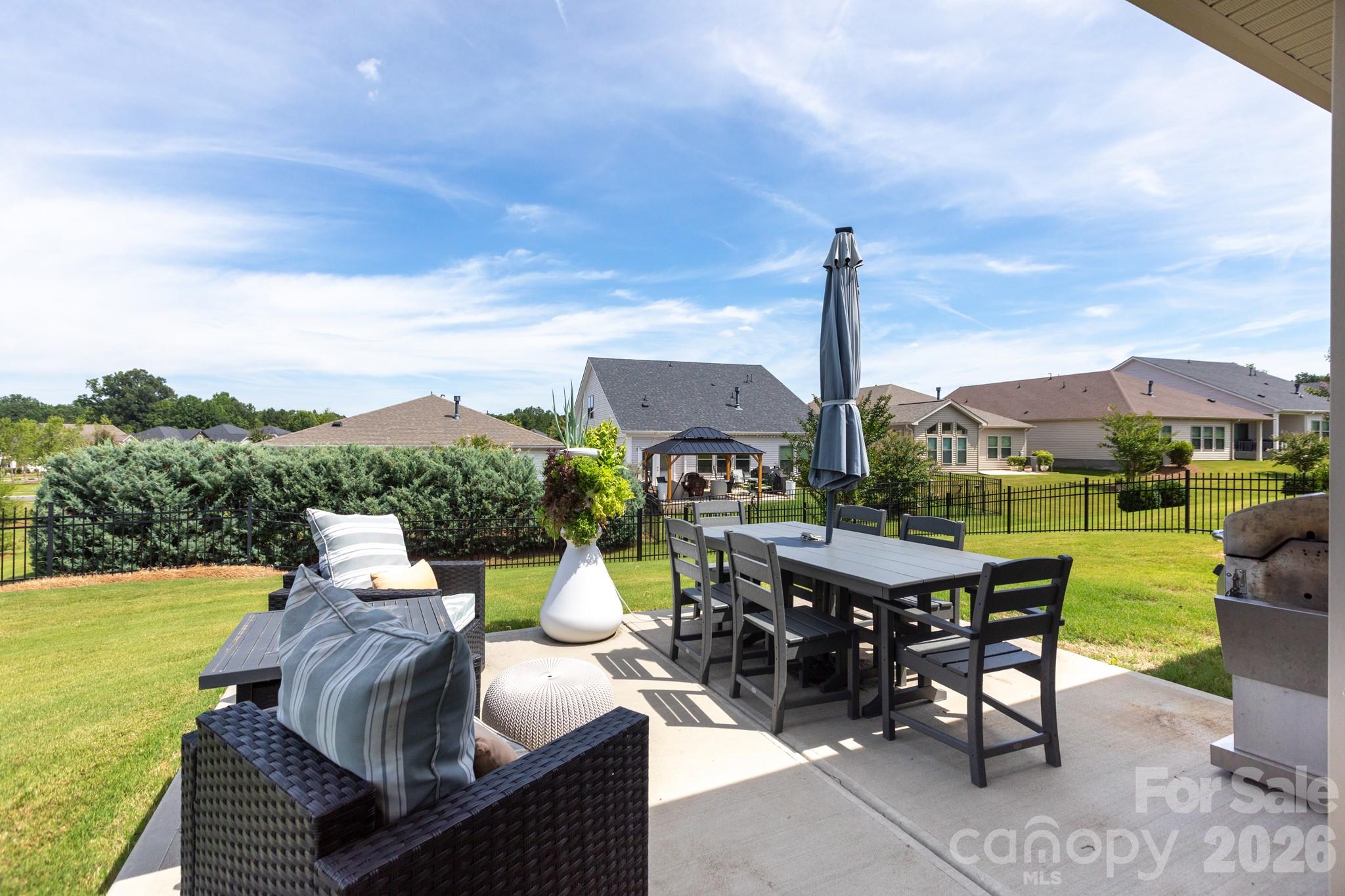 Larkhaven Hills - Residential