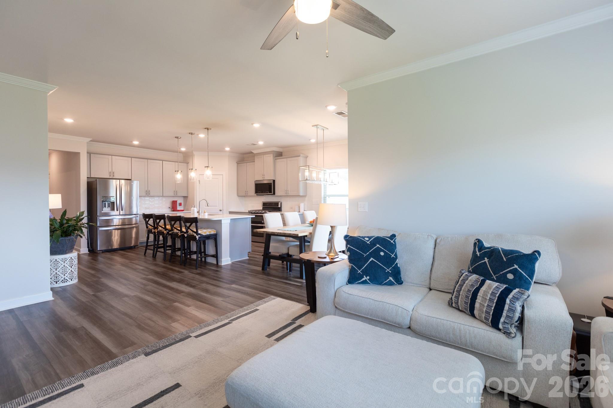 Larkhaven Hills - Residential