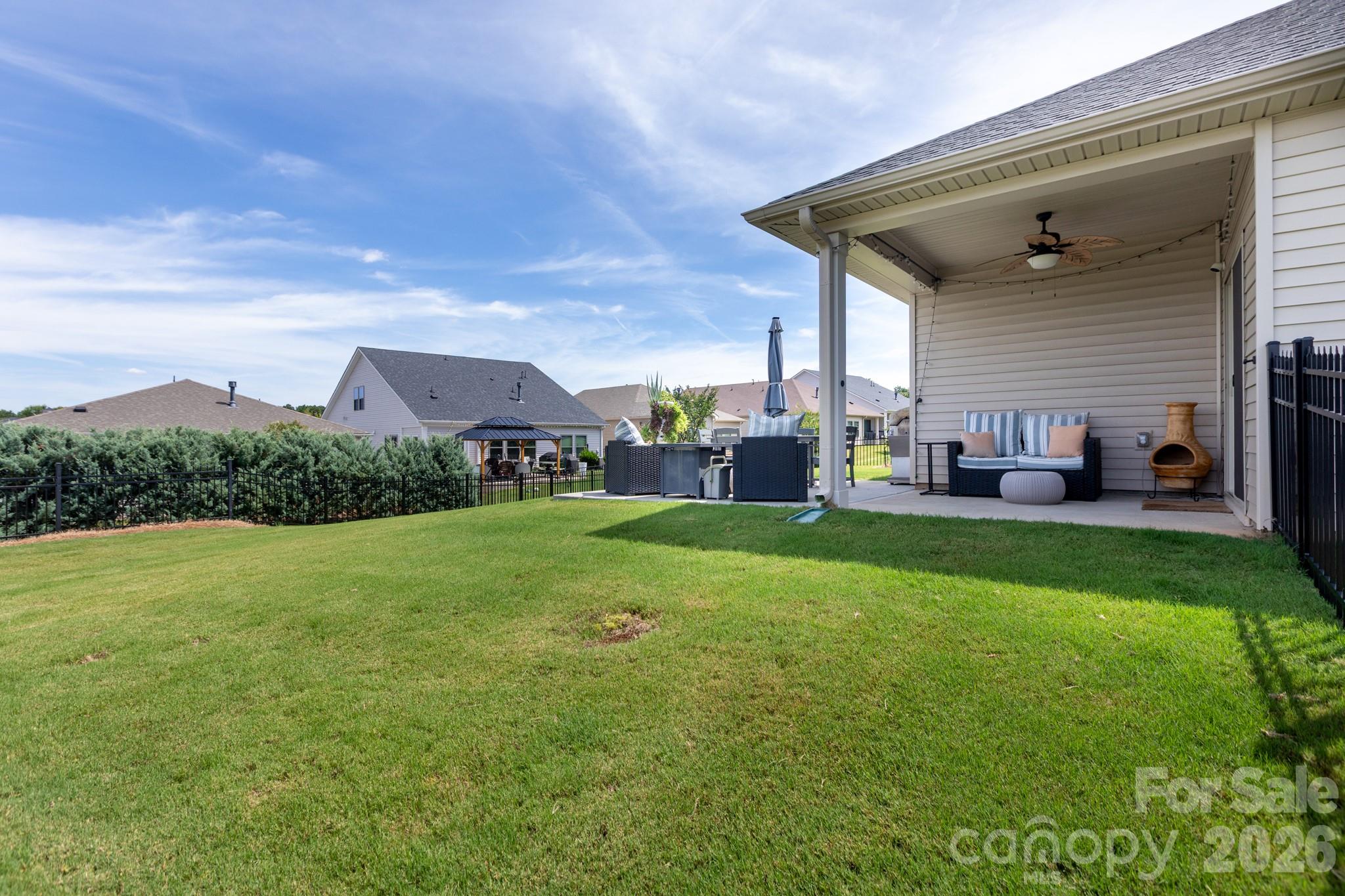 Larkhaven Hills - Residential