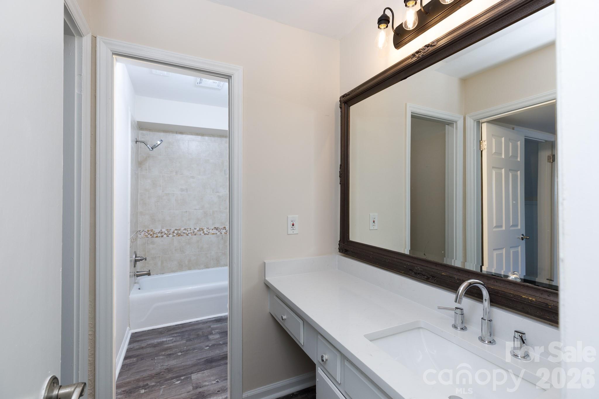 Tega Cay - Residential