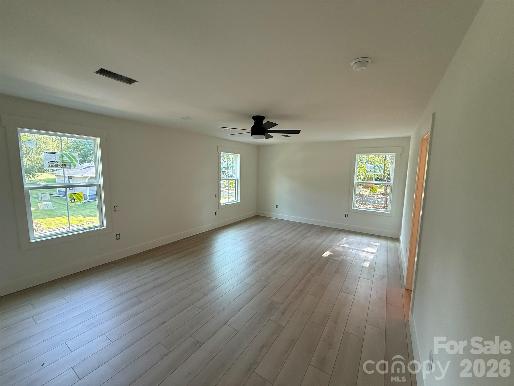 Tega Cay - Residential