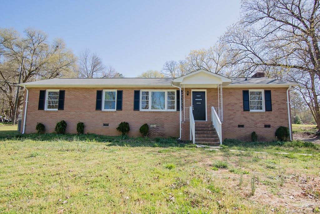 Buyer's loss is your gain!! We are back on market!! *RENOVATED* and ready for move-in all brick ranch! Newer roof, newer hvac (2010), original hardwoods in living room and bedrooms, completely renovated kitchen, crown molding, new stainless appliances, tiled shower. 1.35 acres!! Storage in rear yard.