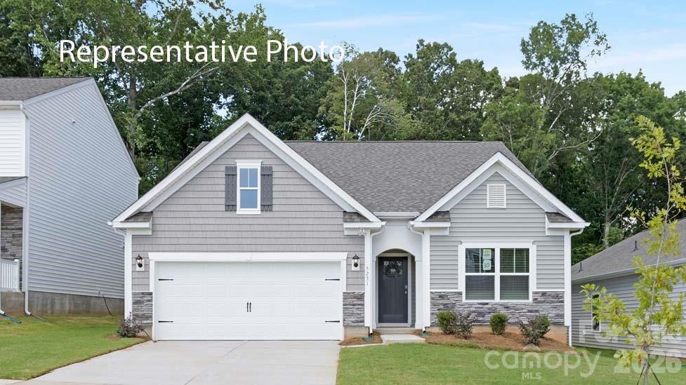The Hamptons at Hickory - Residential