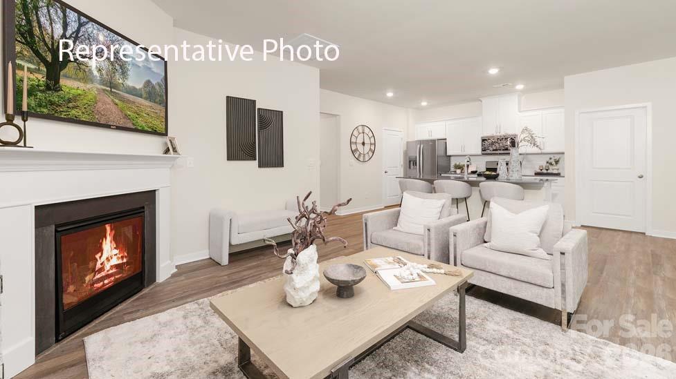 The Hamptons at Hickory - Residential