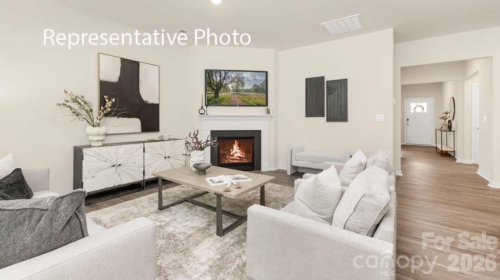 The Hamptons at Hickory - Residential