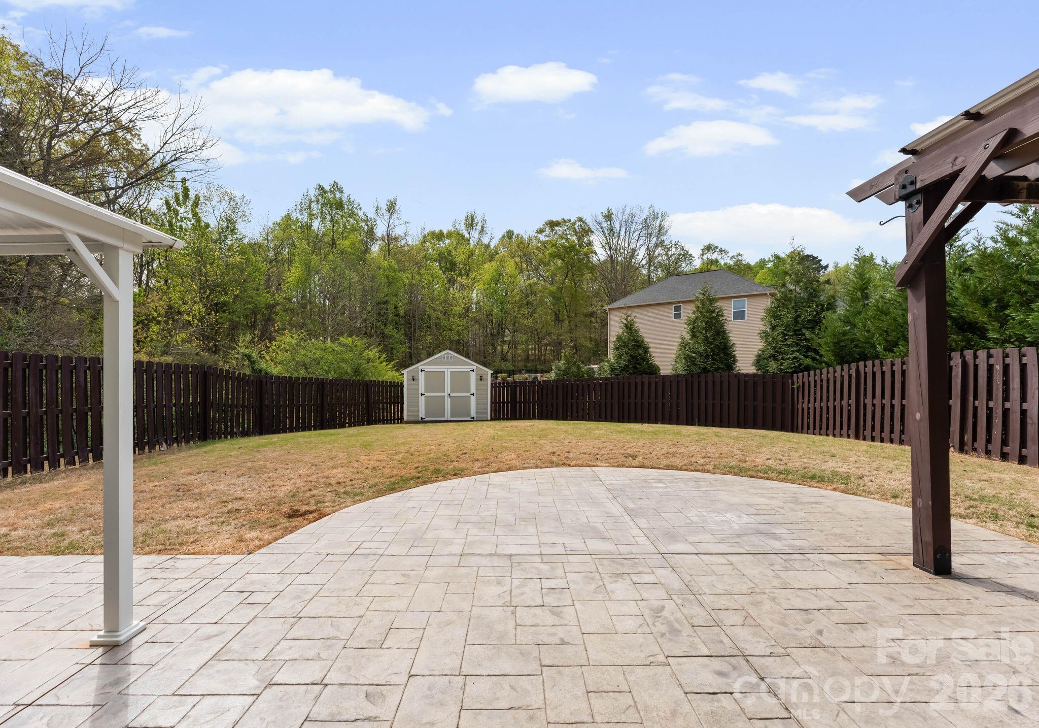 Shelly Woods - Residential