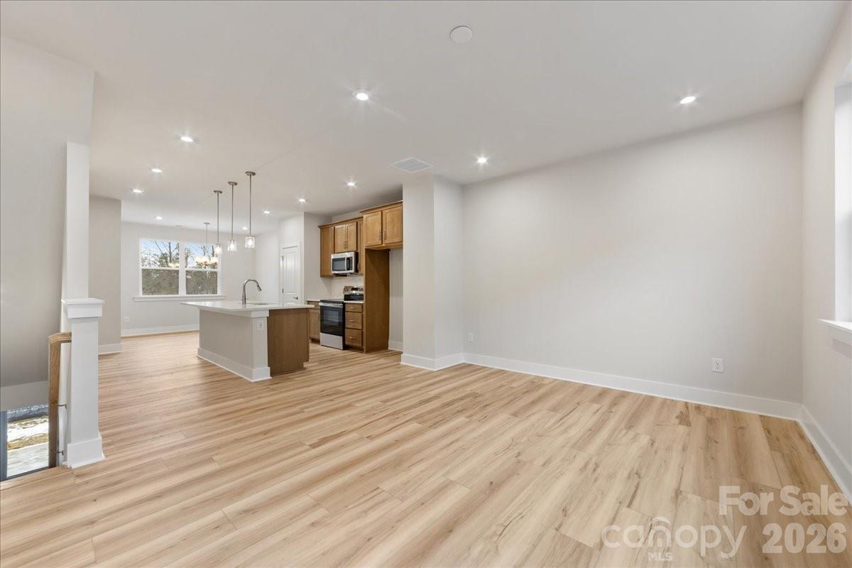 Context at Oakhurst - Residential