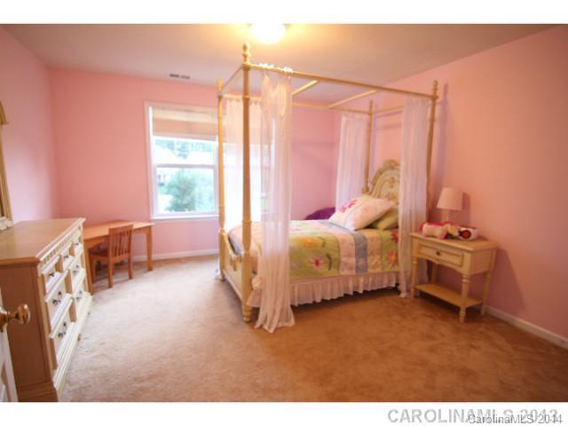 Olde Sycamore - Residential Lease