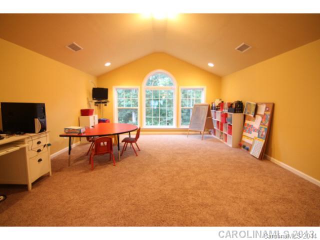Olde Sycamore - Residential Lease