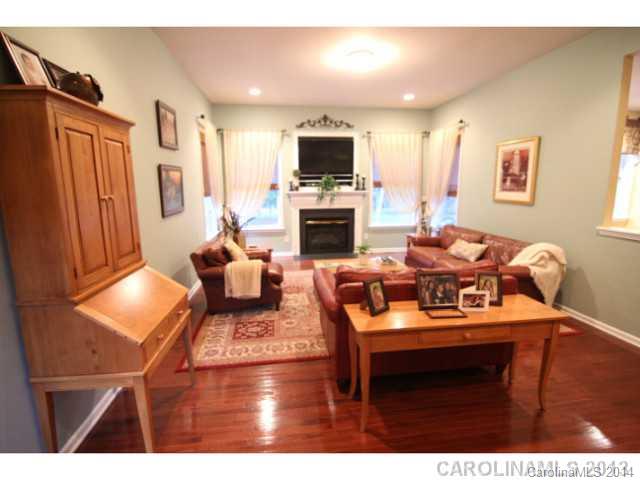 Olde Sycamore - Residential Lease