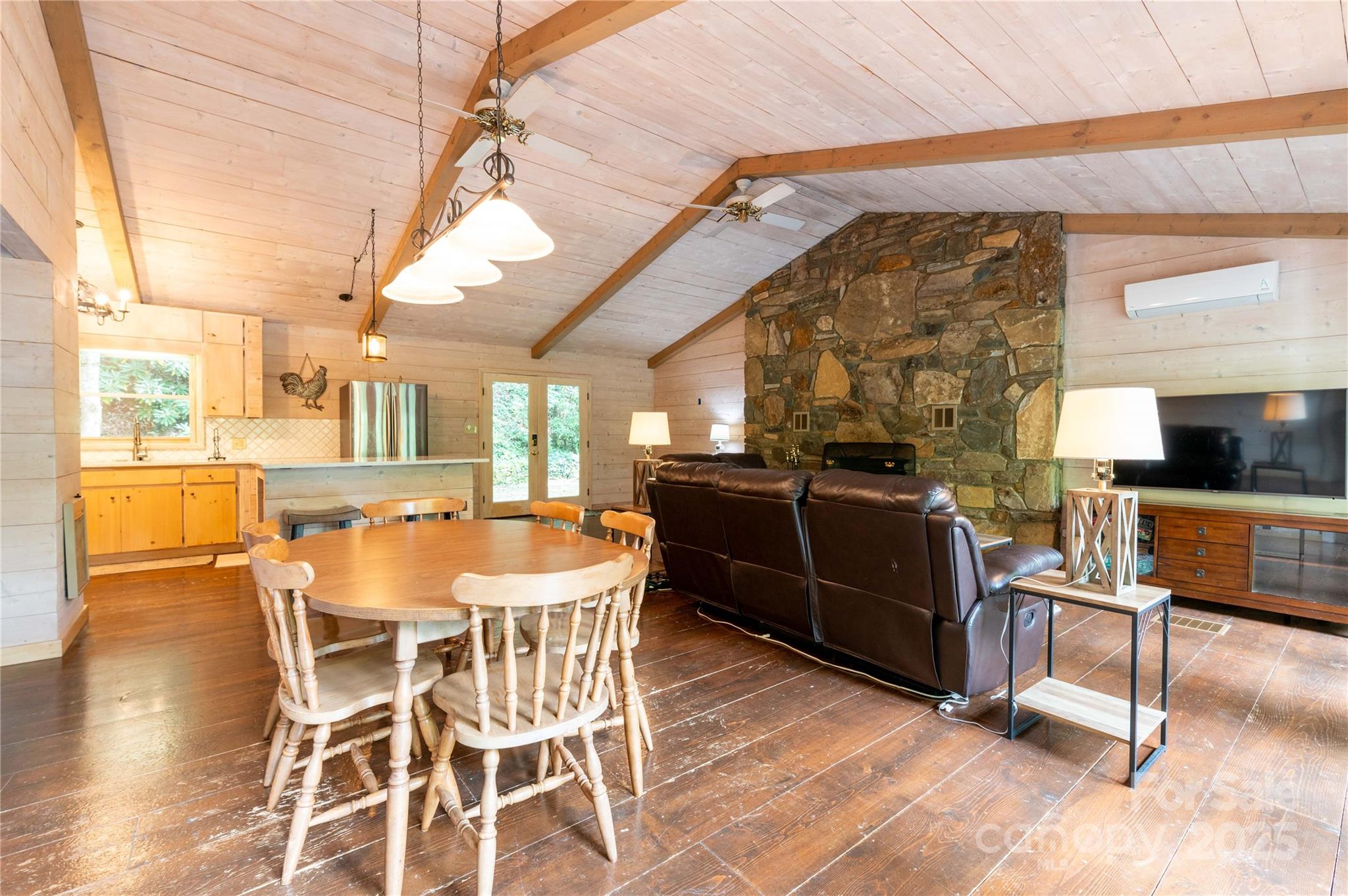 Mount Mitchell Lands - Residential
