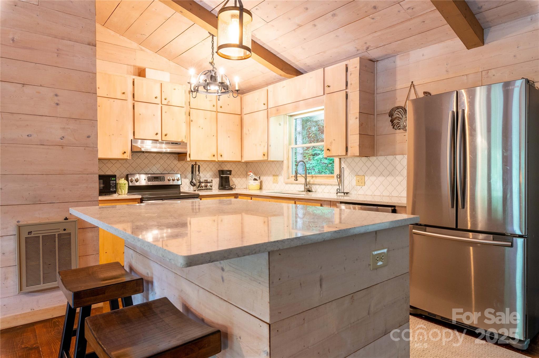 Mount Mitchell Lands - Residential