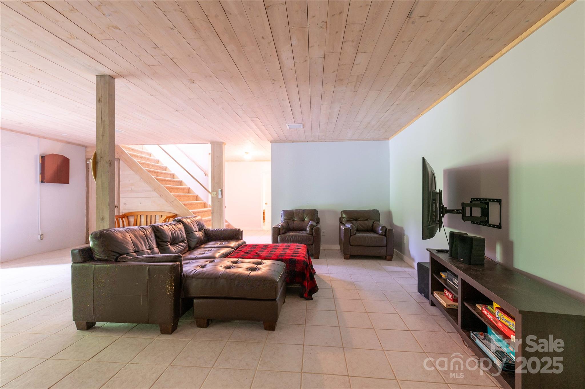 Mount Mitchell Lands - Residential