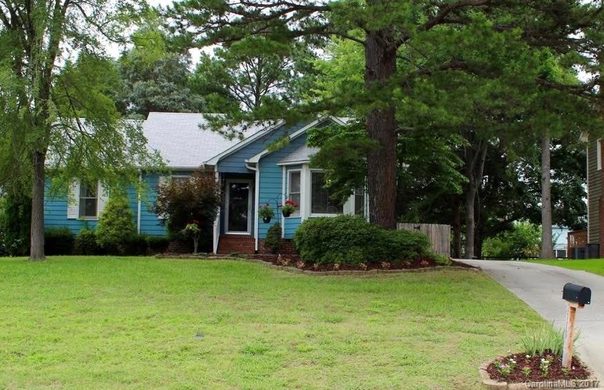 Quaint, 3 bedroom, 2 bath, Ranch style home with great floorplan and lots of character! Gorgeous floors in main living area and gas log fireplace in living room. Plenty of kitchen cabinets, stainless appliances, & built in pantry. Lot's of natural light from the Bay window in dining area. Oversized master bedroom, with room for a sitting area, and walk-in master closet.  Fenced in back yard with wired storage shed. Great location, near I-77, schools, and shopping!