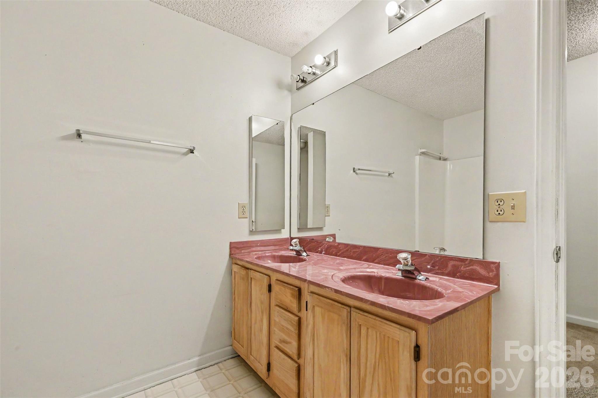 Sardis Glen - Residential