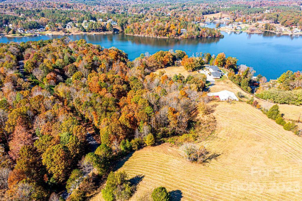 Lakewood - Land