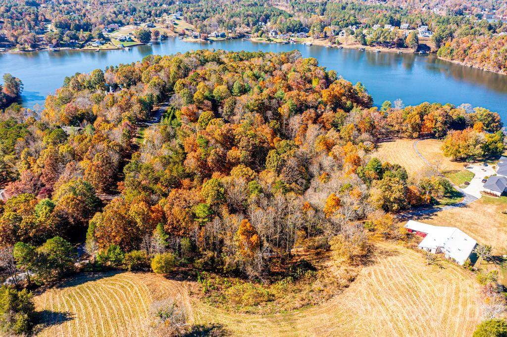 Lakewood - Land