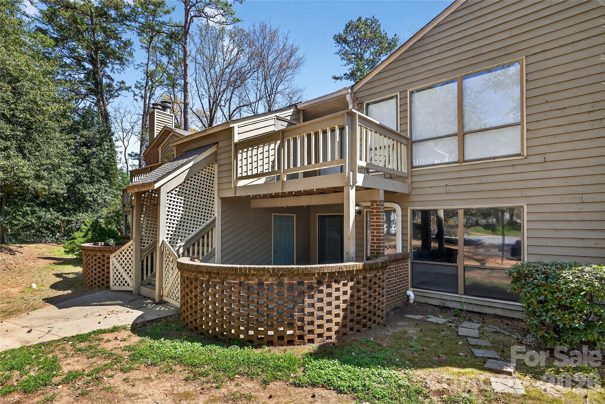 Sharon Place - Residential