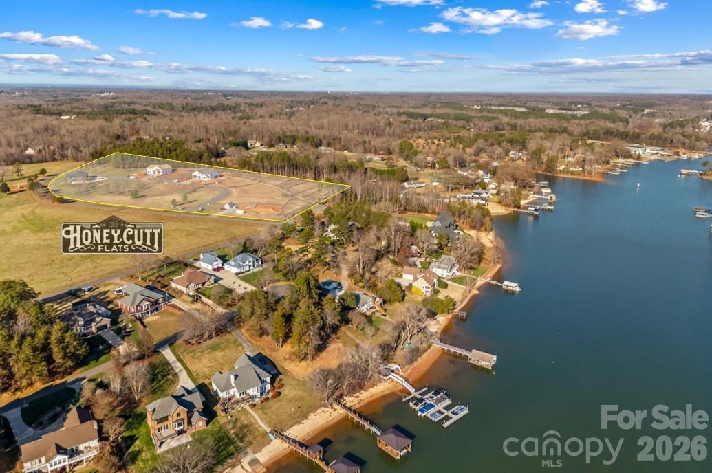 Honeycutt Flats - Residential