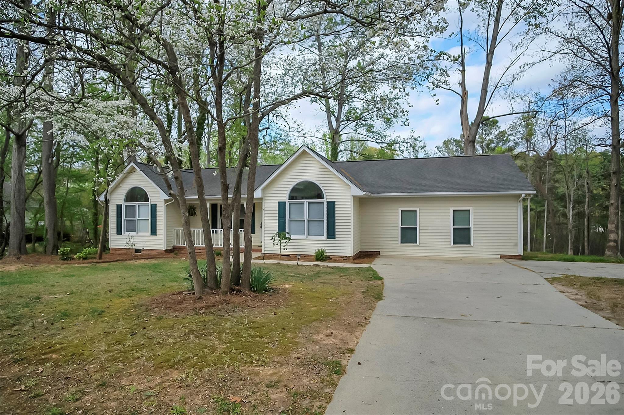 This beautiful 3-bedroom, 2-bath home is perfectly situated just minutes from Downtown Stanley in a highly sought-after, established neighborhood. Offering a spacious yard and a beautiful view of a pond, it’s the ideal blend of comfort and charm. With its inviting layout and prime location, this home delivers the lifestyle today’s buyers are looking for.