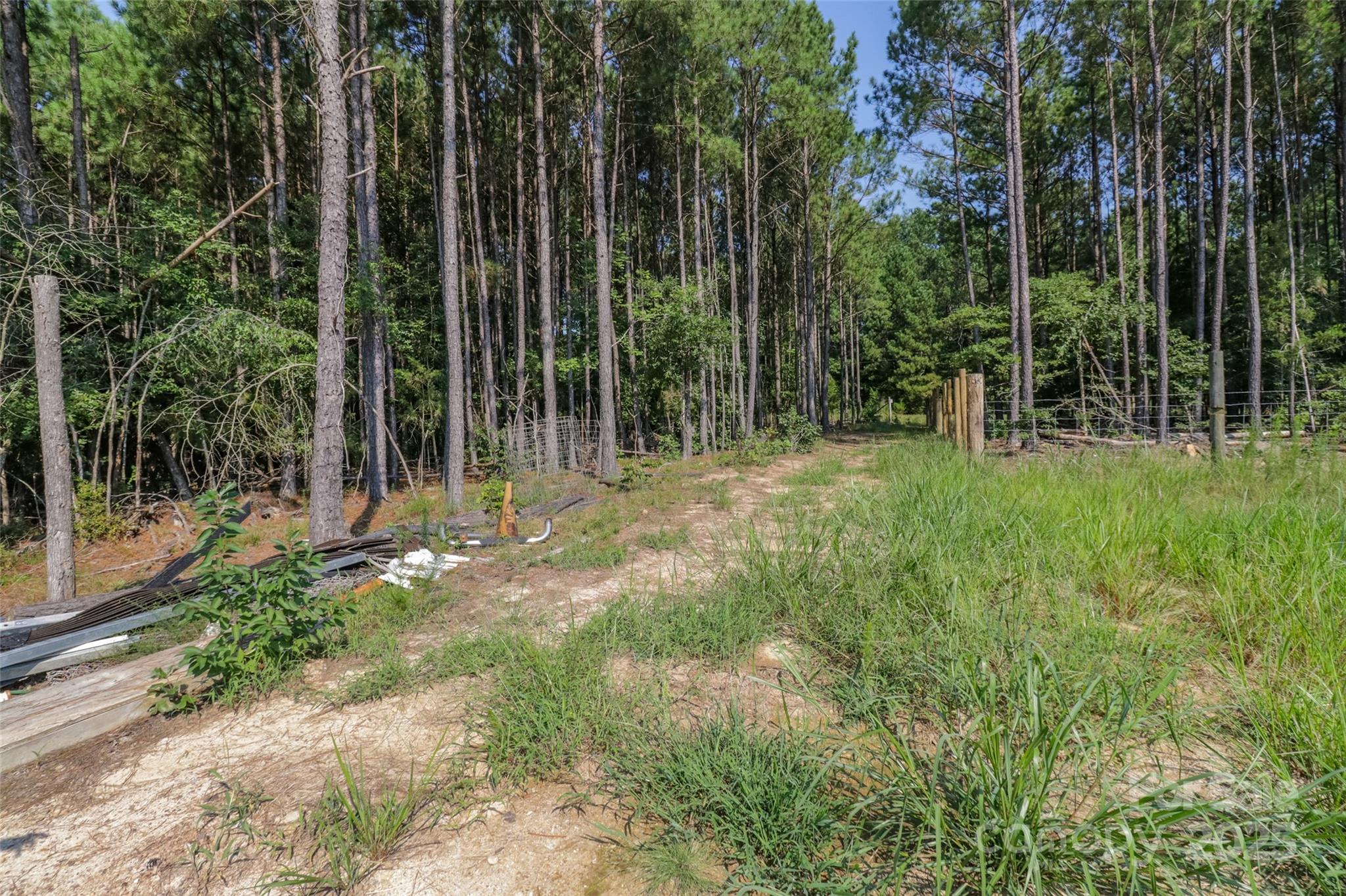 MCCAIN PARK - Land