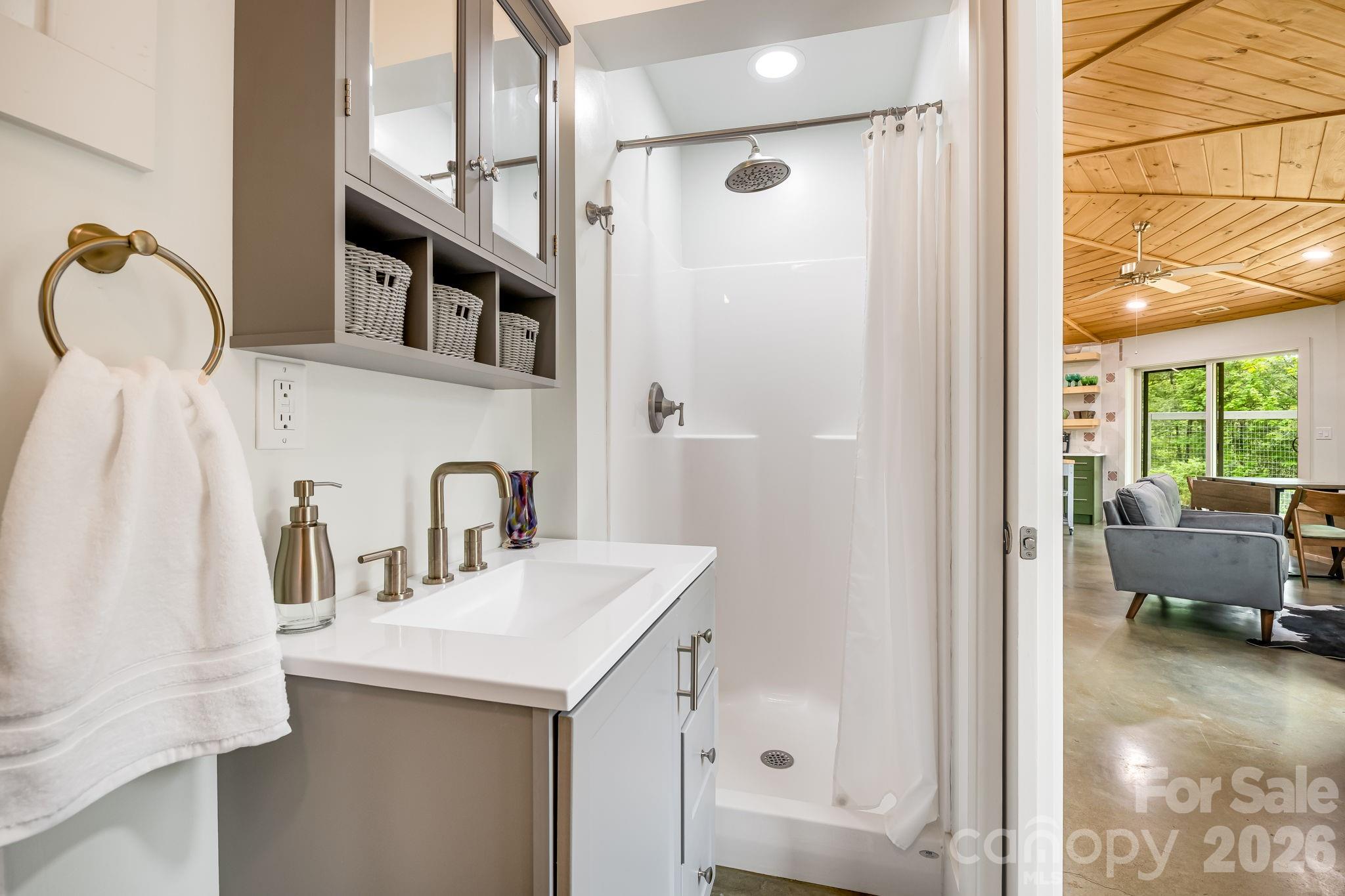 Laurel River Crossing - Residential