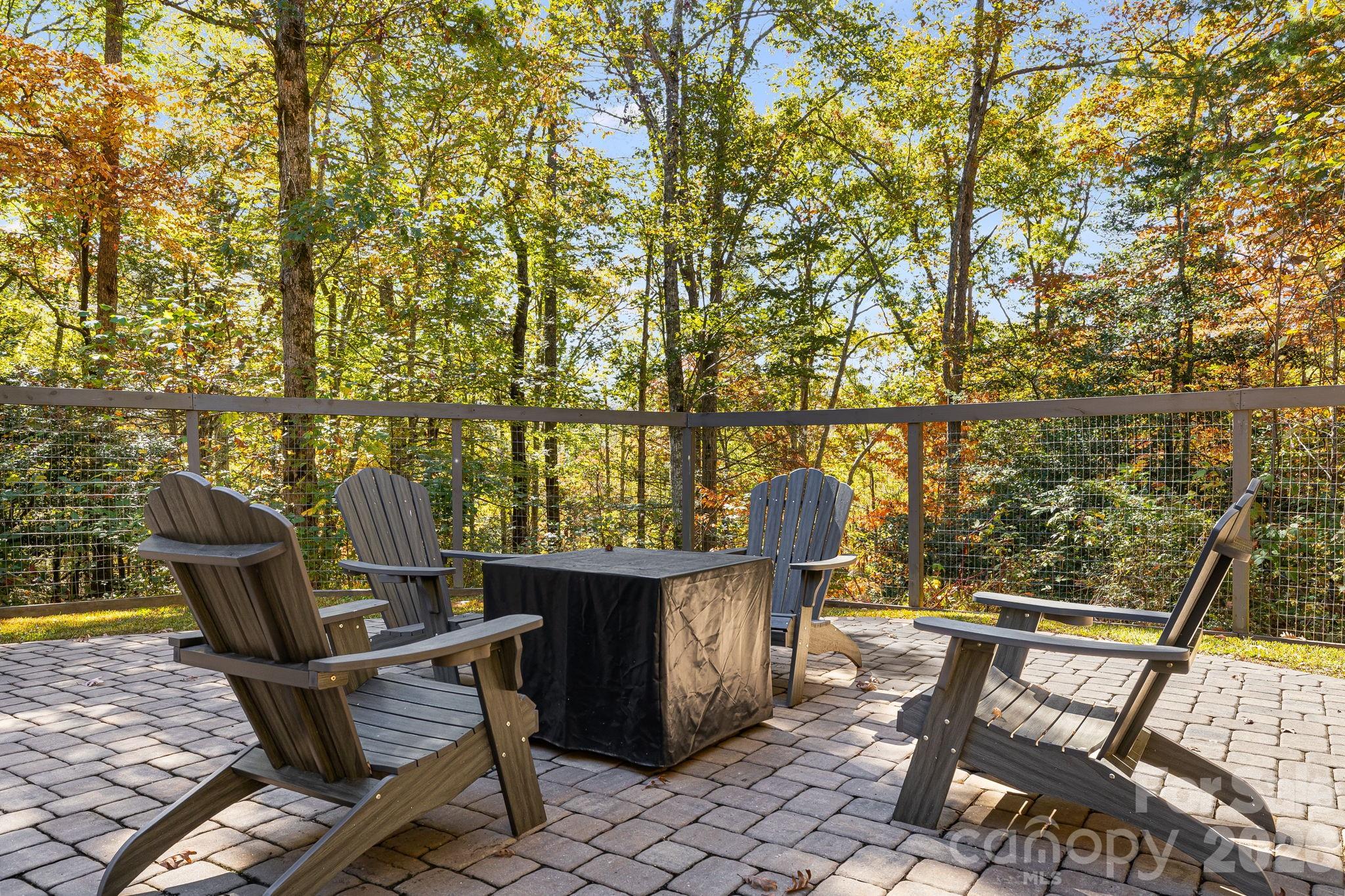 Laurel River Crossing - Residential