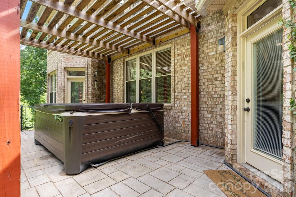 Edgewater - Residential