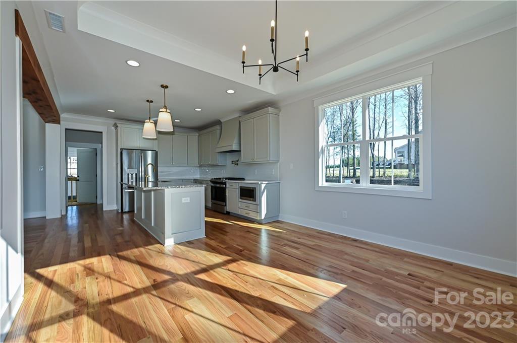 Sanders Landing - Residential